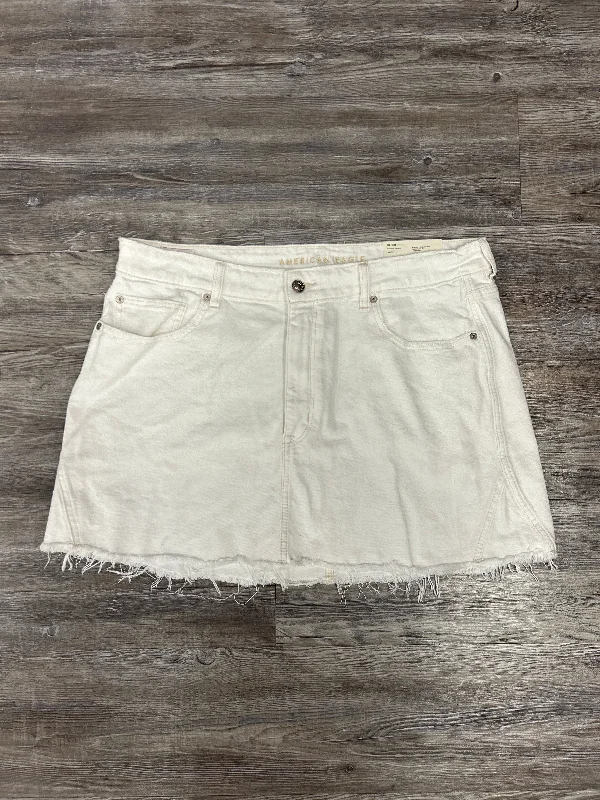 Premium Fabric Shorts By American Eagle In White Denim, Size: 18