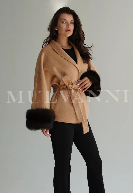 Smart Casual JANEVA Cashmere Coat with Fur