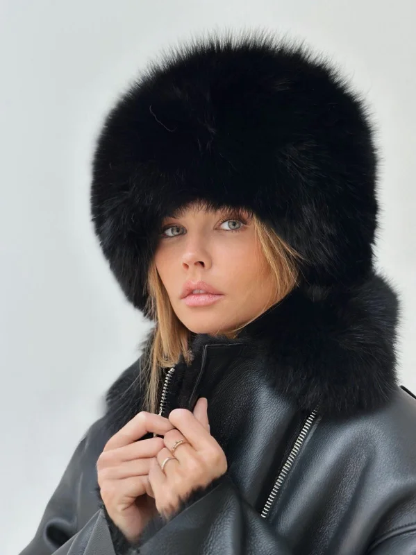 Relaxed Wardrobe Slavic Fox Fur Hat