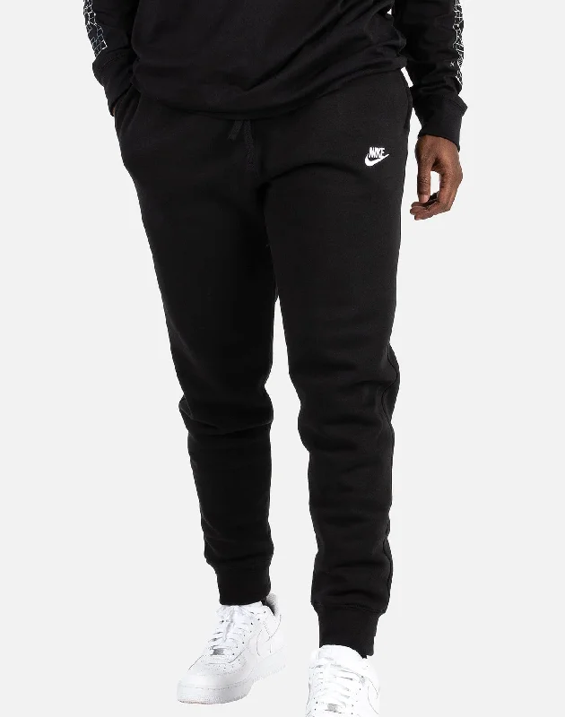 Modern Comfort Nike NSW Club Fleece Jogger Pants